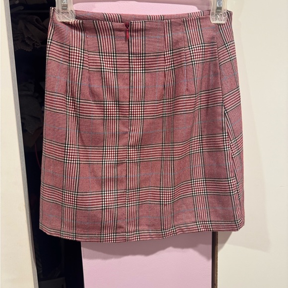 Red Gray A-Line Mini Skirt - Picture 3 of 4